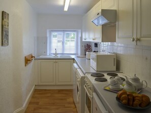 Kitchen | Natalie Jane - Rosecraddoc Manor, Near Liskeard