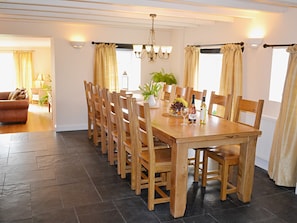 Living room/dining room | Meadow Mews, Chillington, nr. Kingsbridge