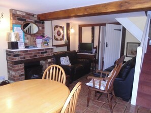 Sitting room/dining room | Whipple Tree Cottage, Cratfield, Halesworth
