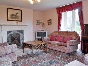 Spacious second living room | The Coach House, Craven Arms