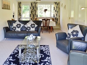 Living room | Rosecraddoc Holiday Village - Trevarno, Liskeard