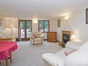 Open plan living/dining room/kitchen | Wayford Bridge Granary - Grebe, Wayford Bridge, nr. Stalham