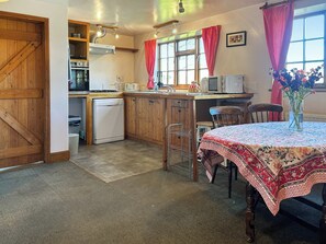 Kitchen/diner | Field Cottage, Sudbourne, nr. Orford