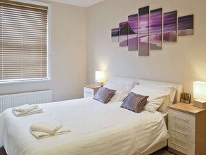 Double bedroom | Reef Apartments - Dory, Sandown