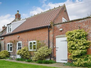 Charming property | Three Ash Cottage, Bungay