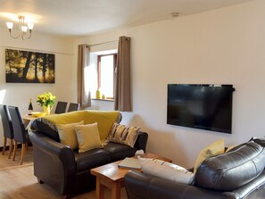 Living and dining room | Discovery - Horselake Farm Cottages, Cheriton Bishop