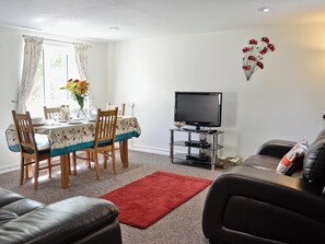Living room/dining room | Riverton Lakes and Holiday Cottages -  The Lodge, Swimbridge, nr. Barnstaple