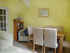 Bright and colourful living/dining room | Culver Cottage, Sandown