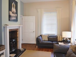 Living room | Sewerby Hall Cottages - Oak Cottage, Sewerby, nr. Bridlington
