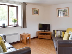 Delightful wooden floored living room | Sunset - Horselake Farm Cottages, Cheriton Bishop