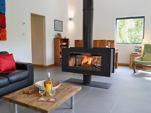 Well presented living/ dining room | Glan-y-Gors, Beddgelert