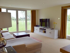 Light and airy comfortable living area | The Glass Room, Ardleigh Heath, near Colchester