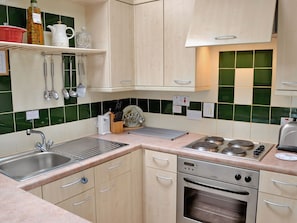 Kitchen | Hydrangeas, Malborough, nr. Salcombe