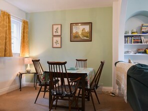 Living room/dining room | Poachers’ Cottage, Keswick