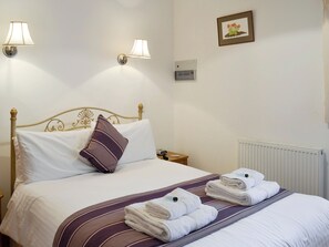 Relaxing double bedroom | Ash Farm Barns- The Loft - Ash Farm Barns, North Willingham, near Market Rasen