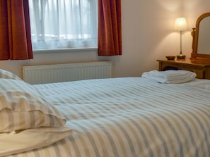 Comfortable double bedroom | 3 Harney Peak - Harney Peak, Portinscale, near Keswick