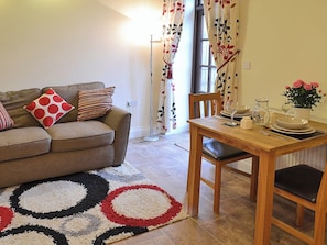 Open plan living/dining room/kitchen | The Stable - Decoy Farm Holiday Cottages, High Halstow, near Rochester