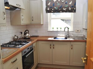 9 Howrah’s Court, Keswick