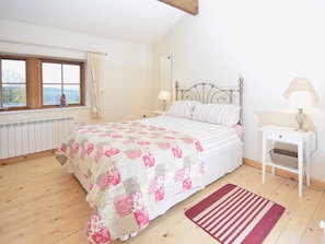 Double bedroom | Bramley Farm Cottages - Bramble Cottage, Whalley