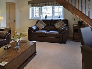 Living room/dining room | Cherry Blossom Cottage, Kettlesing near Harrogate