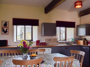 Open plan living space | Appletree - Chilton Farm, Brighstone