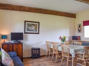 Open plan living space | Appletree - Chilton Farm, Brighstone