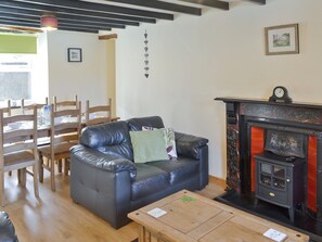 Living room/dining room | Minallt, Nefyn, nr. Pwllheli