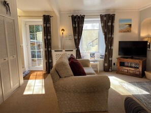 Living room | Dolphin Cottage, Nairn