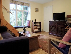 Cosy living room | Heale Cottage, Littleham, near Bideford