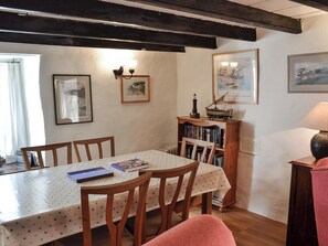 Dining area | Chy-An-Ky-Bras, Porthallow, near St Keverne