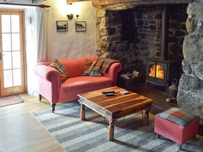 Cosy living room with wood burner | Chy-An-Ky-Bras, Porthallow, near St Keverne