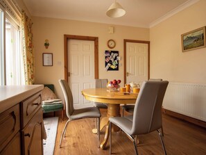 Kitchen/diner | Staffin, Newcastleton