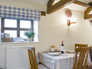 Convenient dining area | Curlew Barn, near Middleham, Leyburn