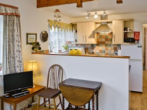 Open plan living/dining room/kitchen | Stowford Linhay, Stowford, Lewdown