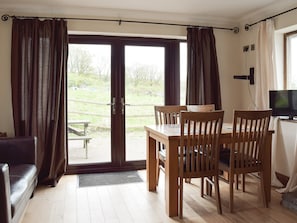 Living / dining area | The Cart Shed - Three Rivers Farm Cottages, Ferryside