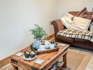 Living room | The Granary - Court Farm Holiday Barns, Bream, near Lydney