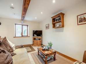 Living room | The Granary - Court Farm Holiday Barns, Bream, near Lydney