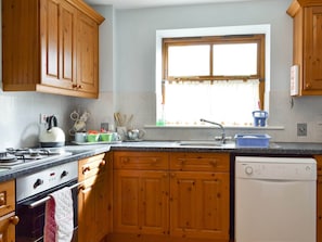 Well-equipped kitchen | Big Barn - Hopgrove Farm Cottages, York