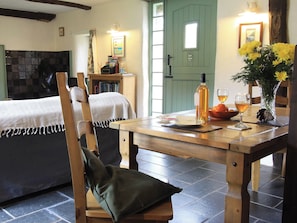 Living room/dining room | Passion Flower Cottage, Dippertown, near Tavistock