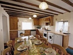 Kitchen/diner | Tythe Barn, Kingsley, nr. Cheadle