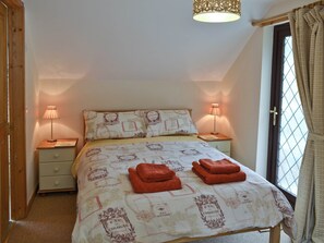 Double bedroom | Invergarry, Tregrehan, nr. St Austell