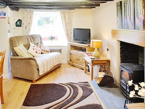 Cosy living room with beamed ceiling | Capel Fawnog Bach - Capel Fawnog Mawr and Capel Fawnog Bach, Talsarnau near Harlech