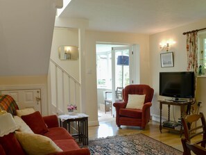 Living room/dining room | The Coach House, Chilworth, near Southampton