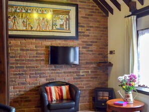 Lounge area | Apple Cottage - Lower Marley Farm, Sedlescombe, near Battle
