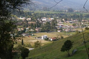 Panorama de la Casa y Alrededores