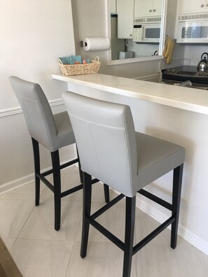 Open Kitchen Bar Area