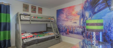 Star Wars room with twin over full bunkbed