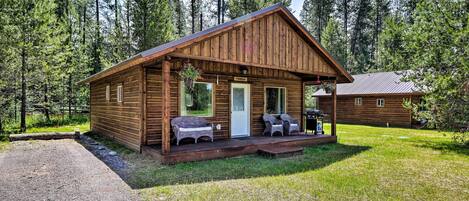 Coram Vacation Rental Cabin | 2RB | 1BA | 1 Story | 780 Sq Ft