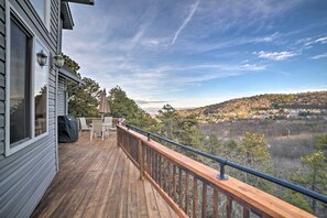 Exterior | Furnished Deck