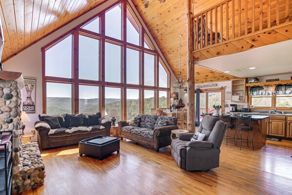 Slatyfork Vacation Rental | 3BR | 2.5BA | 1,960 Sq Ft